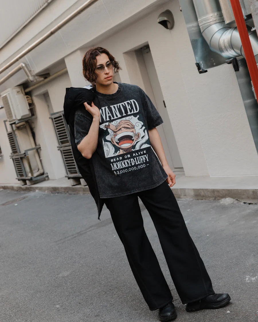 "WANTED GOD" - GEAR 5 OP Anime Vintage / Acid Washed Oversized T-Shirts