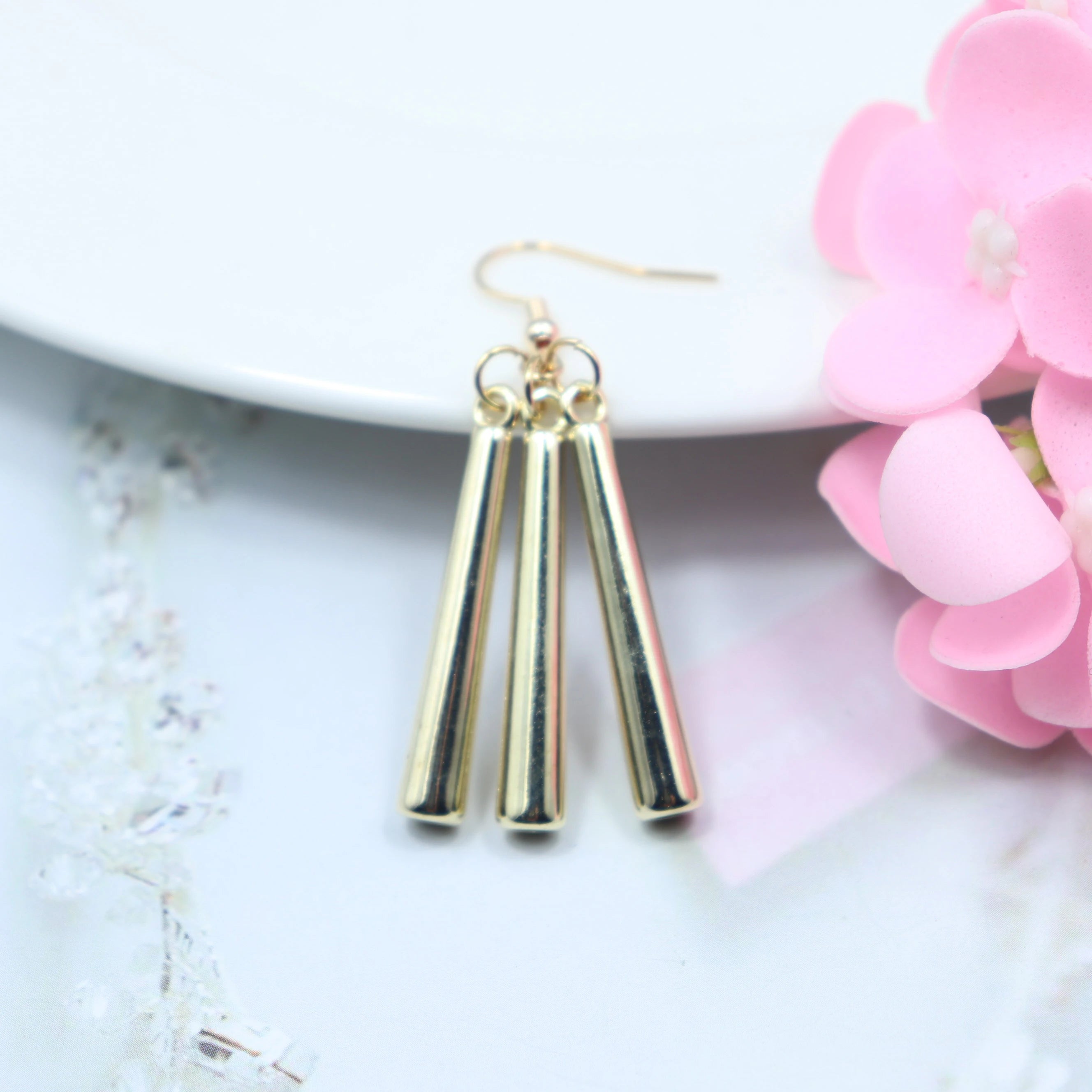 "STICK DROP" - Pirate Hunter - OP Anime Earrings V2